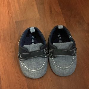 Almost brand new toddler shoes perfect church shoes.